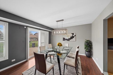 Tiny photo for 117 Prairie Drive, Westmont, IL 60559 (MLS # 12585235)