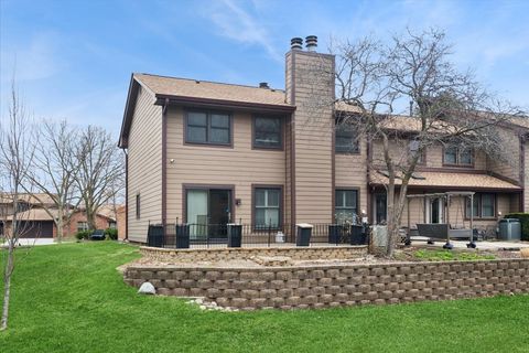 Tiny photo for 117 Prairie Drive, Westmont, IL 60559 (MLS # 12585235)