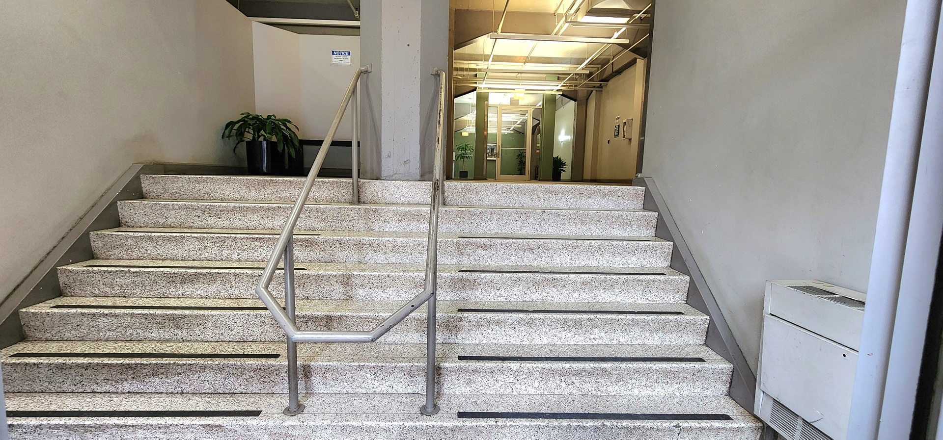 124 W Polk Street 707