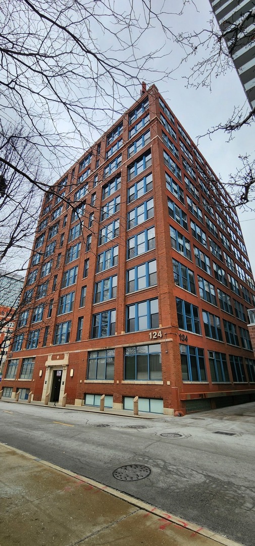 124 W Polk Street 707