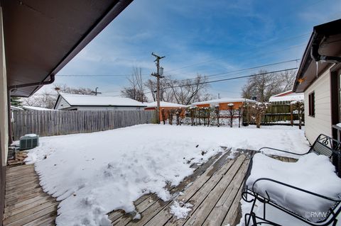 Tiny photo for 305 E Normandy Drive, Addison, IL 60101 (MLS # 12529521)