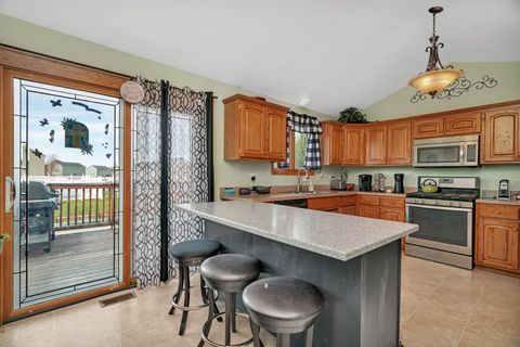 Tiny photo for 605 High Grove Drive, Minooka, IL 60447 (MLS # 12514235)