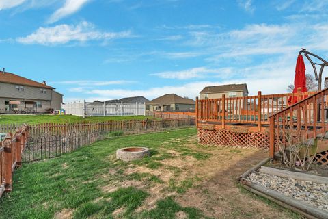 Tiny photo for 605 High Grove Drive, Minooka, IL 60447 (MLS # 12514235)