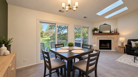 Tiny photo for 311 Glasgow Lane #V2, Schaumburg, IL 60194 (MLS # 12756595)