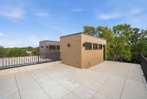 Tiny photo for 49 Prairie Avenue #49B, Highwood, IL 60040 (MLS # 12791531)