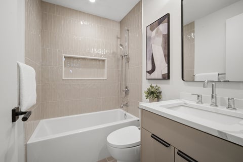 Tiny photo for 49 Prairie Avenue #49B, Highwood, IL 60040 (MLS # 12791531)