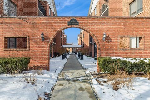 8426 W Catalpa Avenue Unit 403, Chicago, IL 60656 - #: 12564701