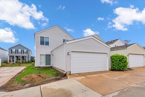 Tiny photo for 984 Four Seasons Boulevard, Aurora, IL 60504 (MLS # 12631989)