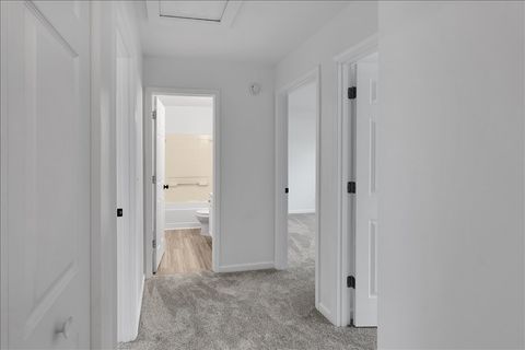 Tiny photo for 984 Four Seasons Boulevard, Aurora, IL 60504 (MLS # 12631989)