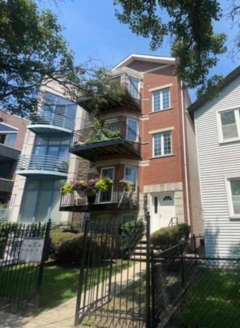 1352 W Hubbard Street 4 Chicago IL 60642