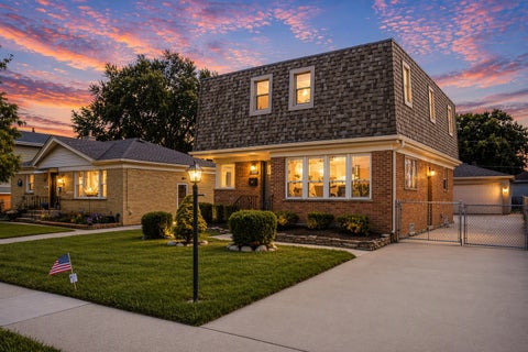 Tiny photo for 11157 Shaw Street, Westchester, IL 60154 (MLS # 12692394)