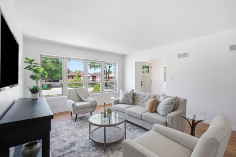 Tiny photo for 11157 Shaw Street, Westchester, IL 60154 (MLS # 12692394)