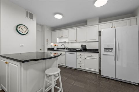 Tiny photo for 1630 Sheridan Road #3C, Wilmette, IL 60091 (MLS # 12466595)