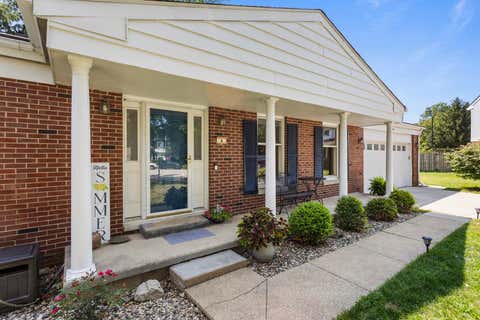 Tiny photo for 4 Stanford Place, Champaign, IL 61820 (MLS # 12695666)