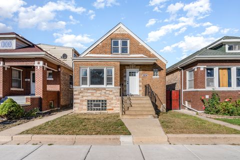 Photo of 5834 S California Avenue, Chicago, IL 60629 (MLS # 12489791)