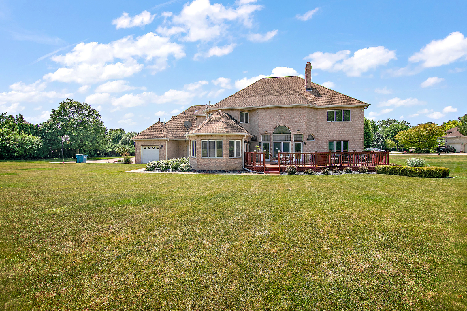284 Barrington Lane