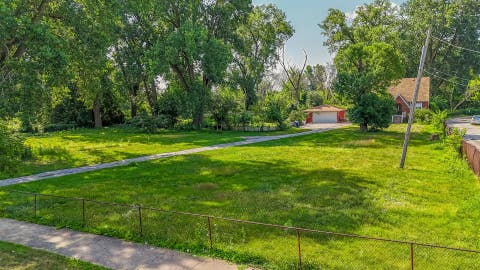 Tiny photo for 2910 E 138 Place, Burnham, IL 60633 (MLS # 12633813)