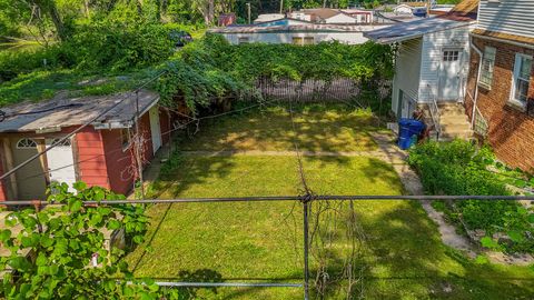 Tiny photo for 2910 E 138 Place, Burnham, IL 60633 (MLS # 12633813)