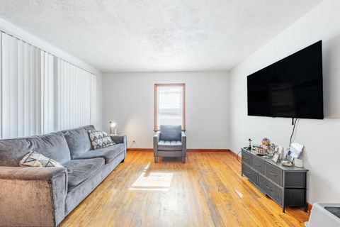 Tiny photo for 2910 E 138 Place, Burnham, IL 60633 (MLS # 12633813)
