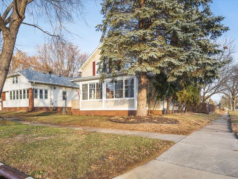 Tiny photo for 634 13th Street, Rockford, IL 61104 (MLS # 12525762)