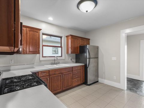 Tiny photo for 634 13th Street, Rockford, IL 61104 (MLS # 12525762)