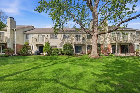 Tiny photo for 1514 Camden Court #A1, Wheeling, IL 60090 (MLS # 12625005)