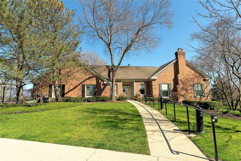 Tiny photo for 1514 Camden Court #A1, Wheeling, IL 60090 (MLS # 12625005)