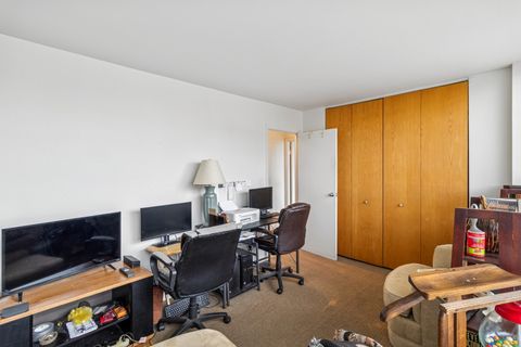 Tiny photo for 5201 S CORNELL Avenue #3E, Chicago, IL 60615 (MLS # 12503035)