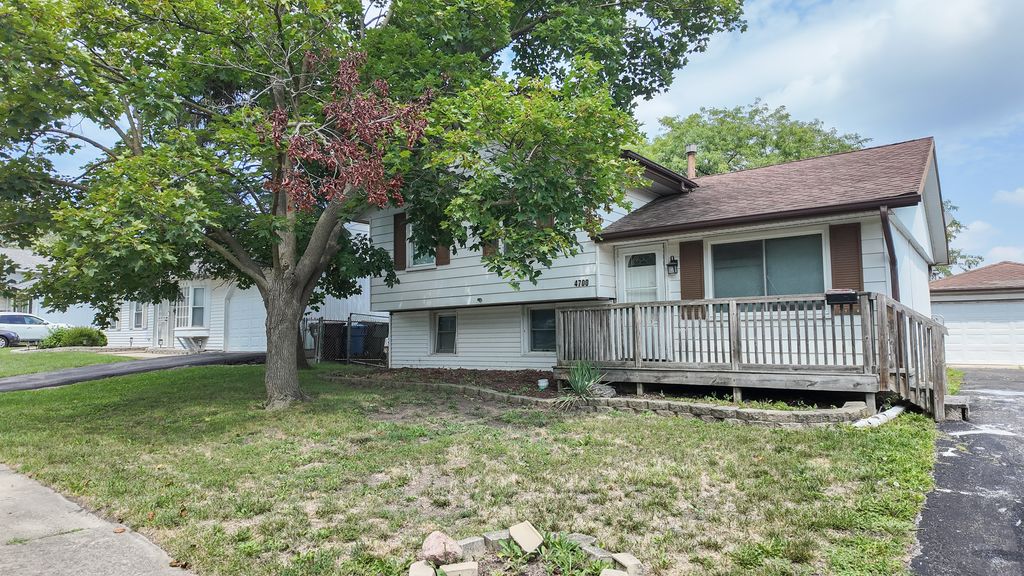Photo for 4700 Salem Court, Richton Park, IL 60471 (MLS # 12508082)