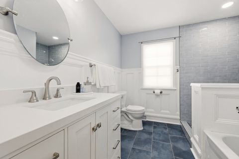 Tiny photo for 17 Camberley Court, Hinsdale, IL 60521 (MLS # 12560036)