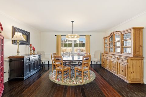 Tiny photo for 17 Camberley Court, Hinsdale, IL 60521 (MLS # 12560036)