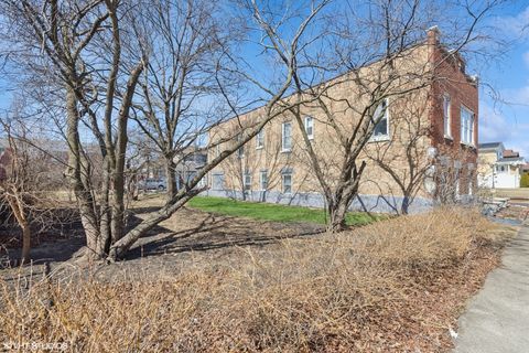 Tiny photo for 4332 Amelia Avenue, Lyons, IL 60534 (MLS # 12595089)