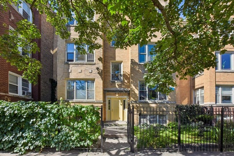 Photo of 4942 N SPAULDING Avenue #3S, Chicago, IL 60625 (MLS # 12774267)