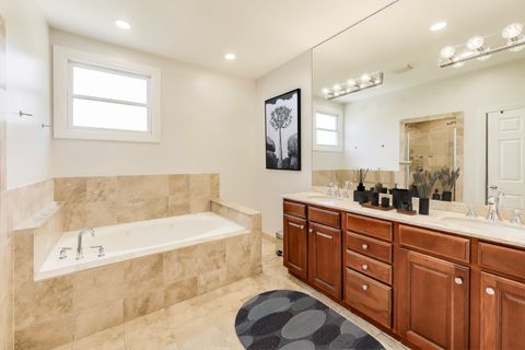 Tiny photo for 6431 N Paulina Street, Chicago, IL 60626 (MLS # 12614142)