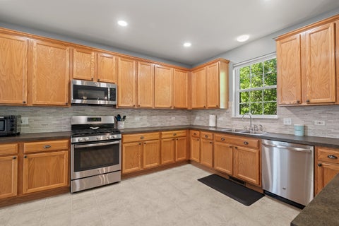 Tiny photo for 779 Lenox Avenue, Bolingbrook, IL 60490 (MLS # 12635542)