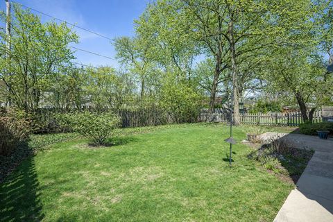 Tiny photo for 1008 Oxford Road, Deerfield, IL 60015 (MLS # 12623732)