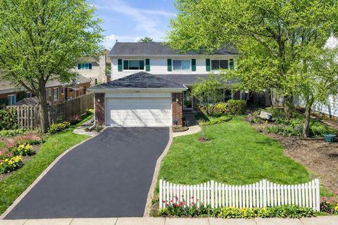 Photo of 1008 Oxford Road, Deerfield, IL 60015 (MLS # 12623732)