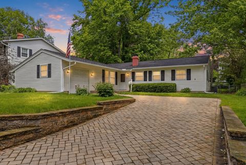 Photo of 323 E Dresser Road, DeKalb, IL 60115 (MLS # 12632209)