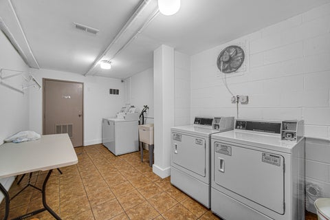 Tiny photo for 9395 Landings Lane #303, Des Plaines, IL 60016 (MLS # 12651353)