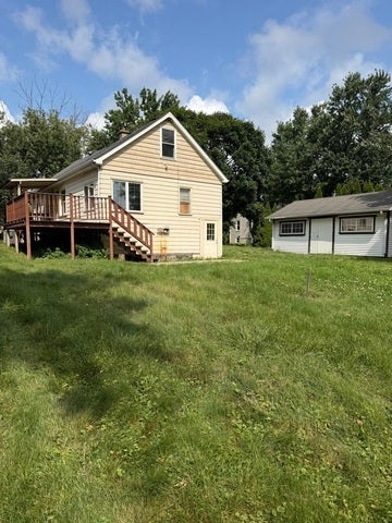 8S057 S Vine Street