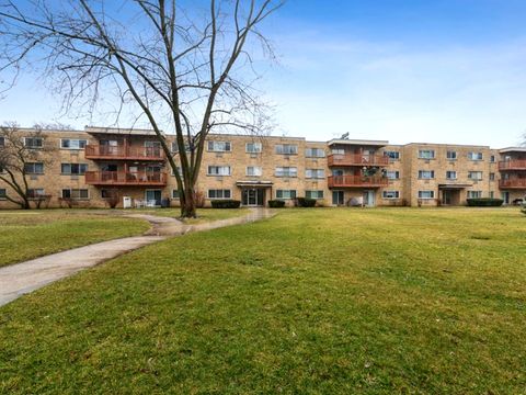 Tiny photo for 726 Dempster Street #206, Mount Prospect, IL 60056 (MLS # 12586458)