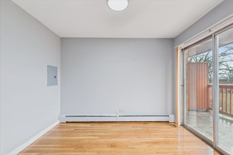 Tiny photo for 726 Dempster Street #206, Mount Prospect, IL 60056 (MLS # 12586458)