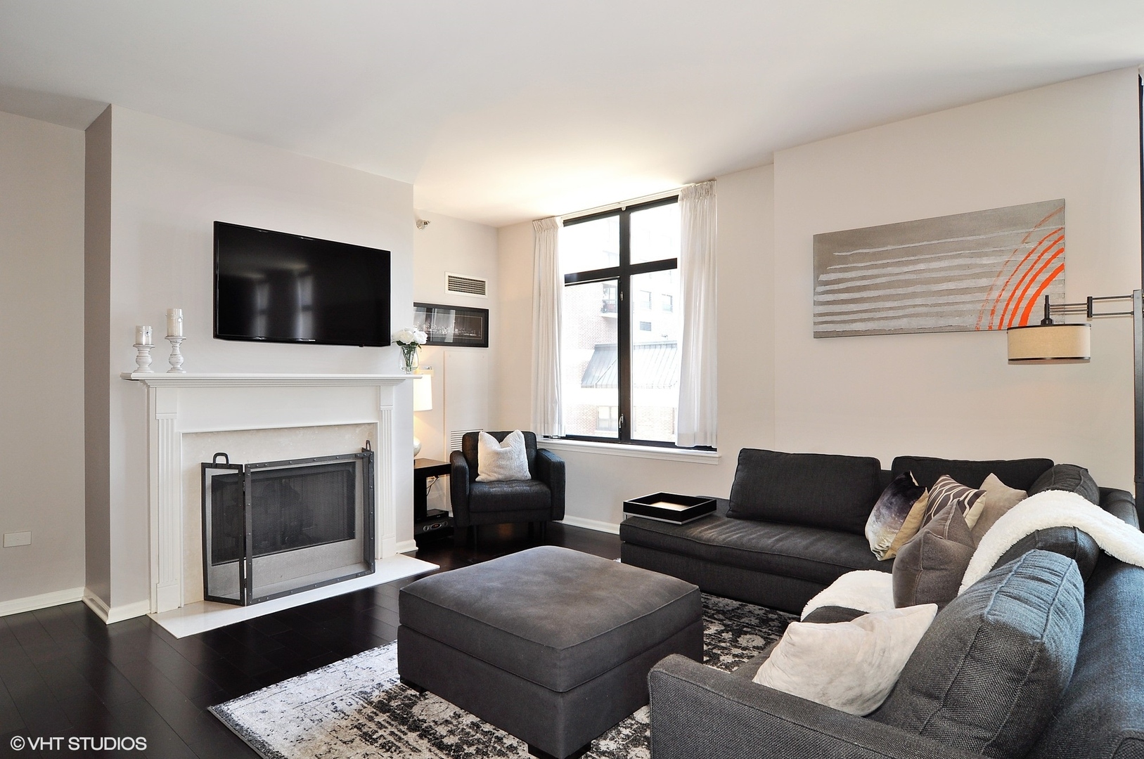 1122 N Dearborn Street 7A