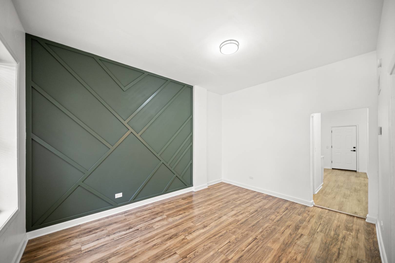 6810 S WABASH Avenue