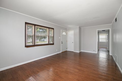 Tiny photo for 729 Webster Circle W, Kankakee, IL 60901 (MLS # 12411774)