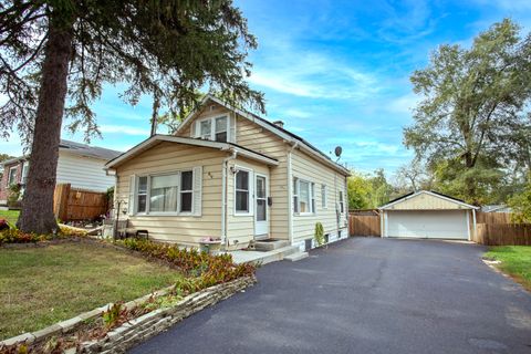 918 N Clarendon Drive Round Lake Beach IL 60073