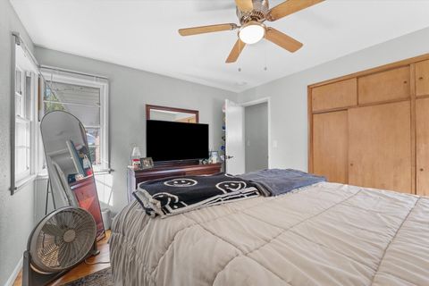 Tiny photo for 1609 W John Street, Champaign, IL 61821 (MLS # 12493464)