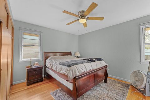 Tiny photo for 1609 W John Street, Champaign, IL 61821 (MLS # 12493464)