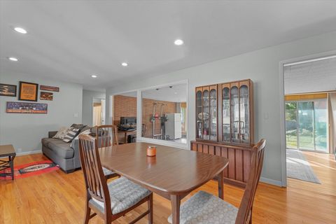 Tiny photo for 1609 W John Street, Champaign, IL 61821 (MLS # 12493464)