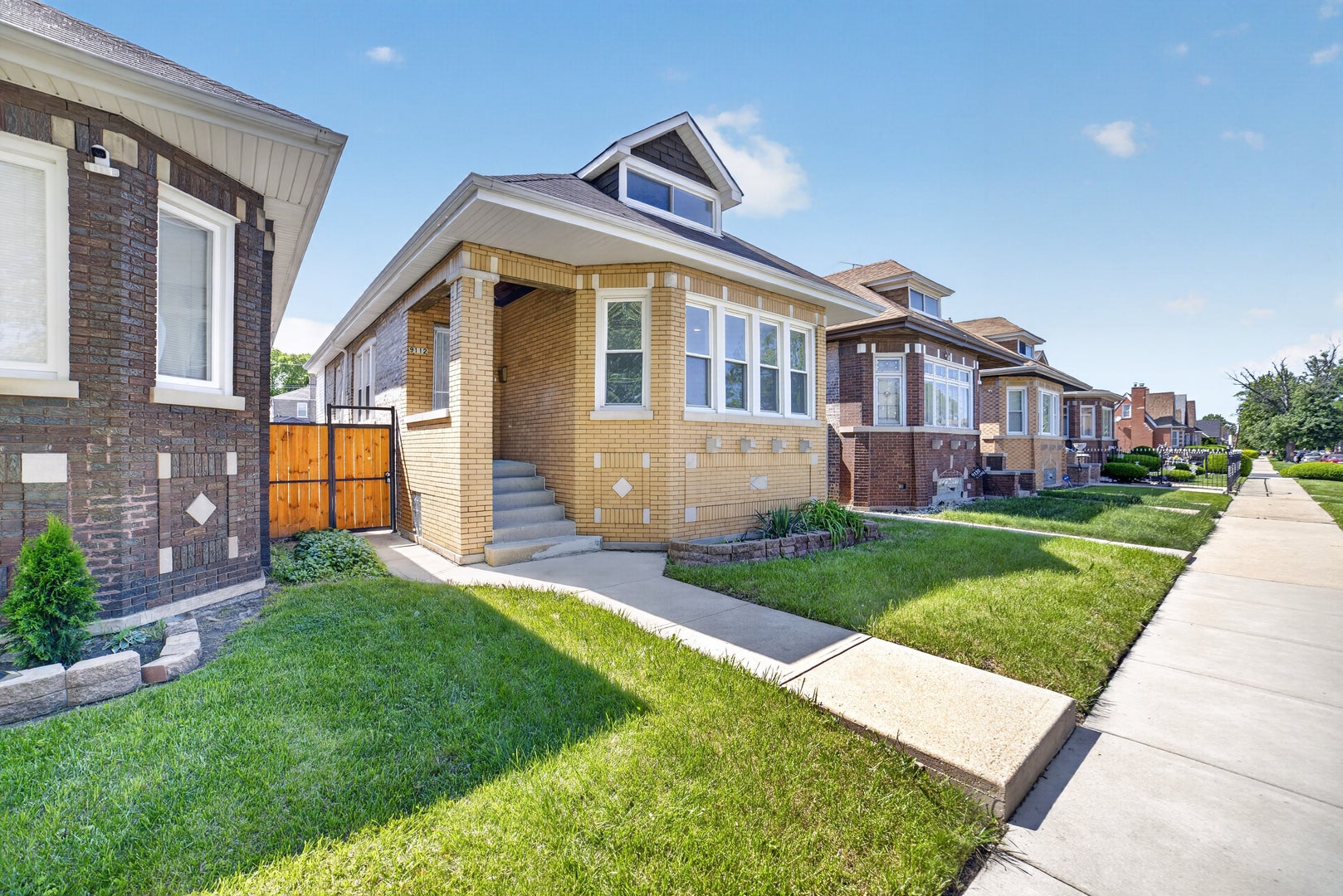 9112 S Aberdeen Street